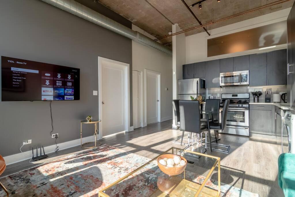 Spacious 2Br Vacation Rental With City View, Optional Parking And Gym Near Mccormick Place & Downtown Chicago Attractions Εξωτερικό φωτογραφία